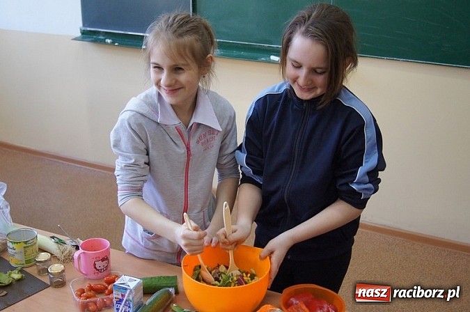 Zdjęcie w galerii na portalu naszraciborz.pl: Na dobry początek dnia...  wiadomości z regionu