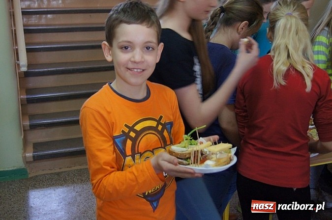 Zdjęcie w galerii na portalu naszraciborz.pl: Na dobry początek dnia...  wiadomości z regionu