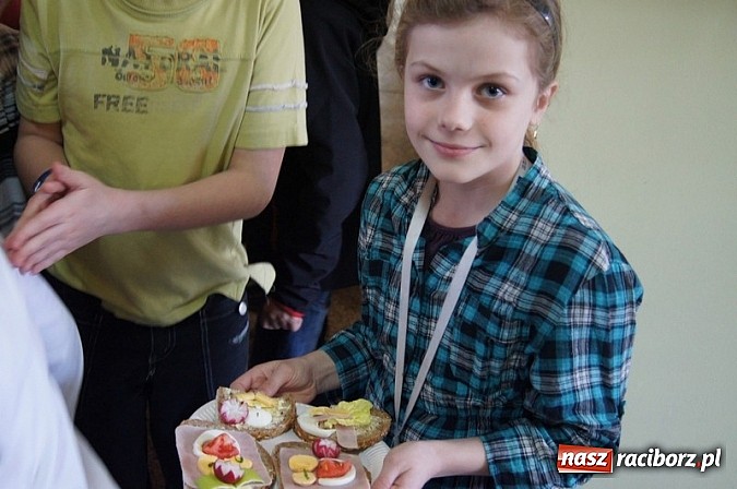 Zdjęcie w galerii na portalu naszraciborz.pl: Na dobry początek dnia...  wiadomości z regionu