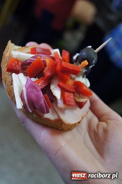 Zdjęcie w galerii na portalu naszraciborz.pl: Na dobry początek dnia...  wiadomości z regionu