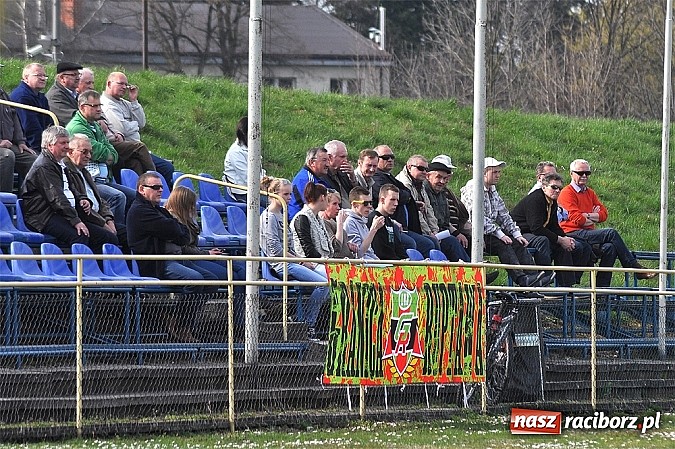 Zdjęcie w galerii na portalu naszraciborz.pl: Rafako nie dało rady liderowi. Mecz na szczycie dla Granicy Ruptawa wiadomości z regionu