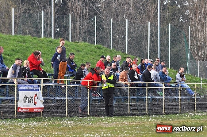 Zdjęcie w galerii na portalu naszraciborz.pl: Rafako nie dało rady liderowi. Mecz na szczycie dla Granicy Ruptawa wiadomości z regionu