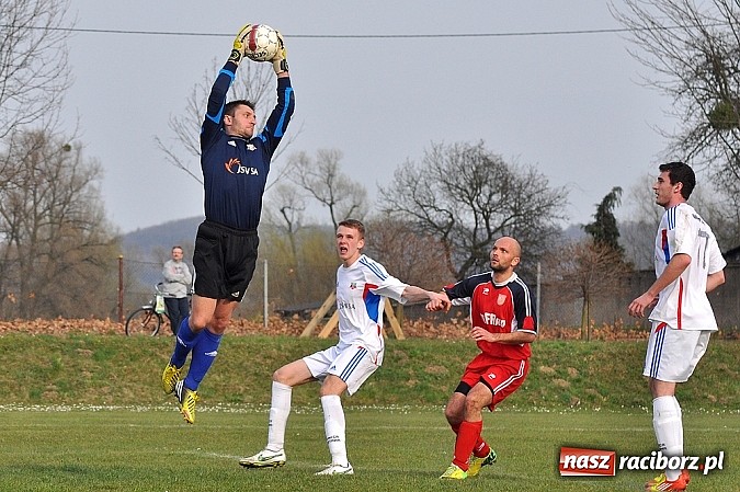 Zdjęcie w galerii na portalu naszraciborz.pl: Rafako nie dało rady liderowi. Mecz na szczycie dla Granicy Ruptawa wiadomości z regionu