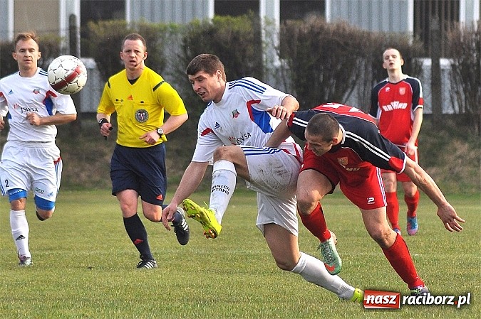 Zdjęcie w galerii na portalu naszraciborz.pl: Rafako nie dało rady liderowi. Mecz na szczycie dla Granicy Ruptawa wiadomości z regionu