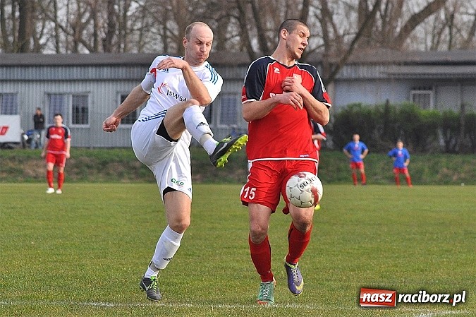 Zdjęcie w galerii na portalu naszraciborz.pl: Rafako nie dało rady liderowi. Mecz na szczycie dla Granicy Ruptawa wiadomości z regionu