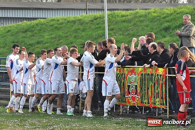 Zdjęcie w galerii na portalu naszraciborz.pl: Rafako nie dało rady liderowi. Mecz na szczycie dla Granicy Ruptawa wiadomości z regionu