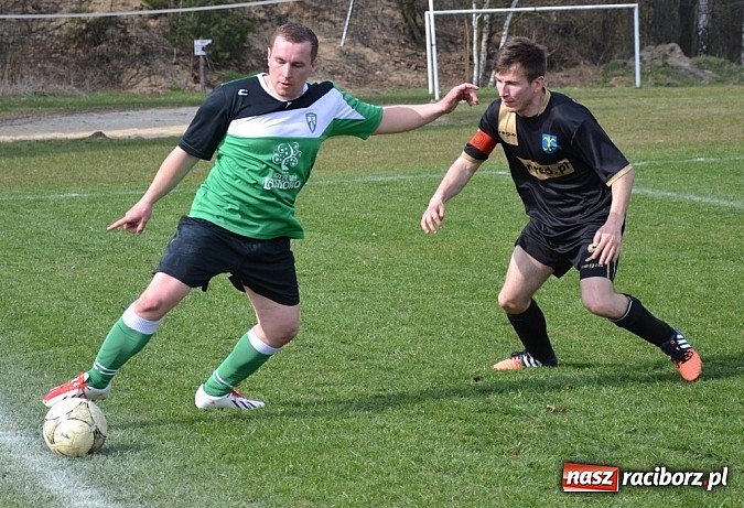 Zdjęcie w galerii na portalu naszraciborz.pl: Procek i Wilisz wyważyli bramę. Zameczek zdobyty! wiadomości z regionu