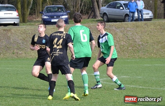 Zdjęcie w galerii na portalu naszraciborz.pl: Procek i Wilisz wyważyli bramę. Zameczek zdobyty! wiadomości z regionu
