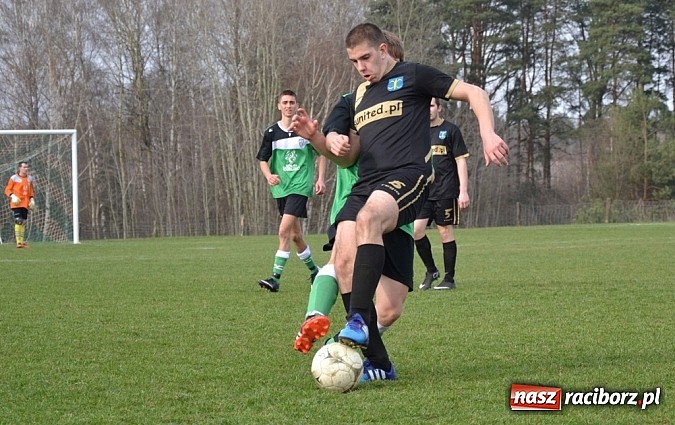Zdjęcie w galerii na portalu naszraciborz.pl: Procek i Wilisz wyważyli bramę. Zameczek zdobyty! wiadomości z regionu