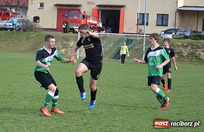 Zdjęcie w galerii na portalu naszraciborz.pl: Procek i Wilisz wyważyli bramę. Zameczek zdobyty! wiadomości z regionu