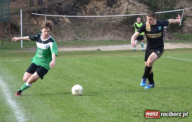 Zdjęcie w galerii na portalu naszraciborz.pl: Procek i Wilisz wyważyli bramę. Zameczek zdobyty! wiadomości z regionu