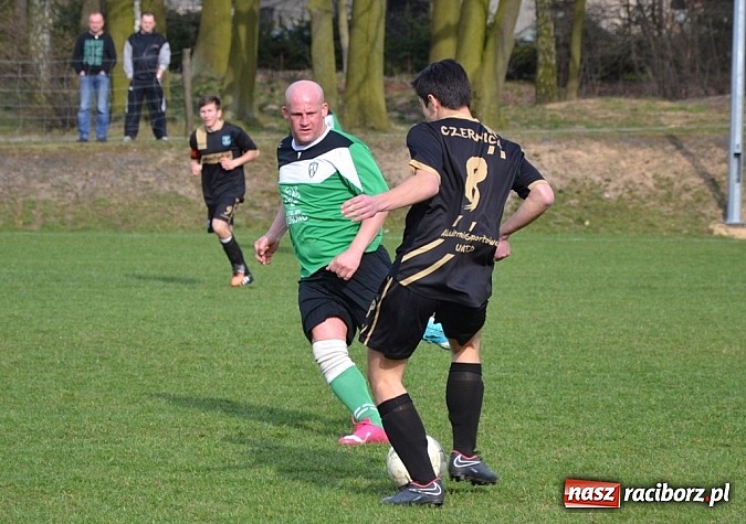 Zdjęcie w galerii na portalu naszraciborz.pl: Procek i Wilisz wyważyli bramę. Zameczek zdobyty! wiadomości z regionu