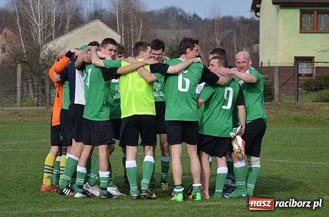 Zdjęcie w galerii na portalu naszraciborz.pl: Procek i Wilisz wyważyli bramę. Zameczek zdobyty! wiadomości z regionu