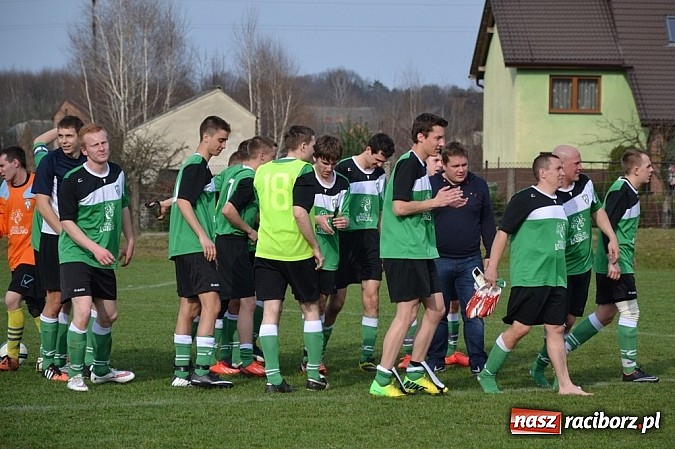 Zdjęcie w galerii na portalu naszraciborz.pl: Procek i Wilisz wyważyli bramę. Zameczek zdobyty! wiadomości z regionu