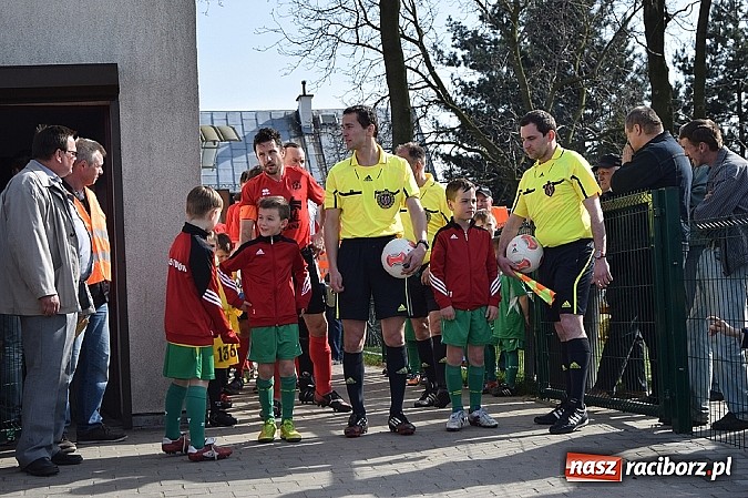 Zdjęcie w galerii na portalu naszraciborz.pl: Kapitan Tworkowa uratował remis w doliczonym czasie gry wiadomości z regionu