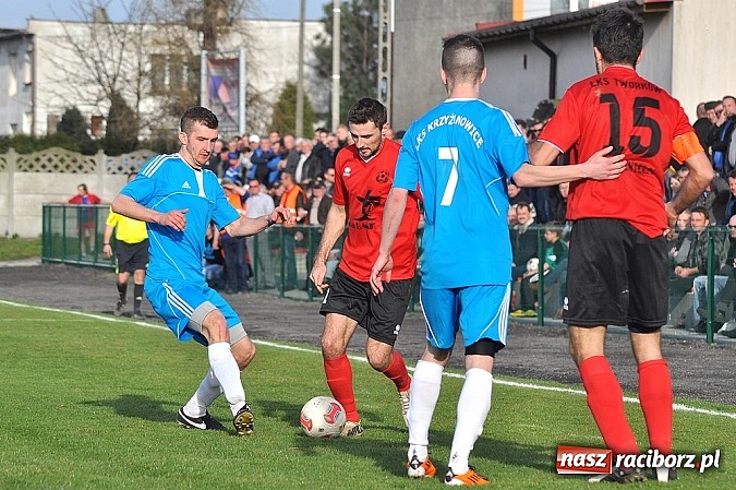 Zdjęcie w galerii na portalu naszraciborz.pl: Kapitan Tworkowa uratował remis w doliczonym czasie gry wiadomości z regionu