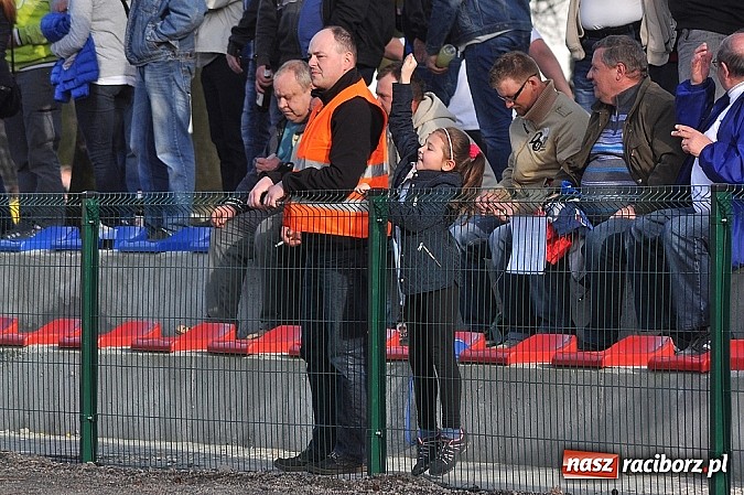 Zdjęcie w galerii na portalu naszraciborz.pl: Kapitan Tworkowa uratował remis w doliczonym czasie gry wiadomości z regionu