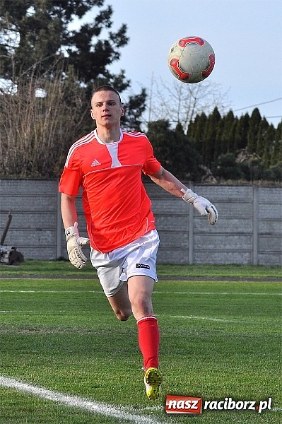 Zdjęcie w galerii na portalu naszraciborz.pl: Kapitan Tworkowa uratował remis w doliczonym czasie gry wiadomości z regionu