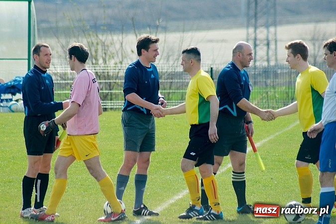 Zdjęcie w galerii na portalu naszraciborz.pl: Derby Raciborza: Wymęczone zwycięstwo Brzezia wiadomości z regionu