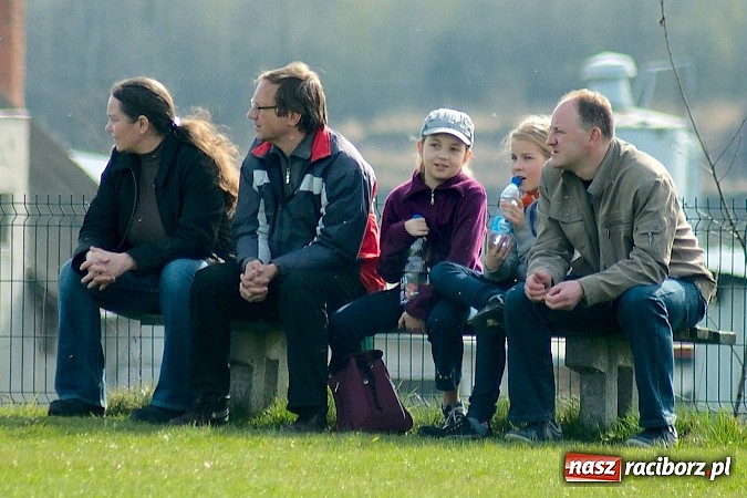 Zdjęcie w galerii na portalu naszraciborz.pl: Derby Raciborza: Wymęczone zwycięstwo Brzezia wiadomości z regionu