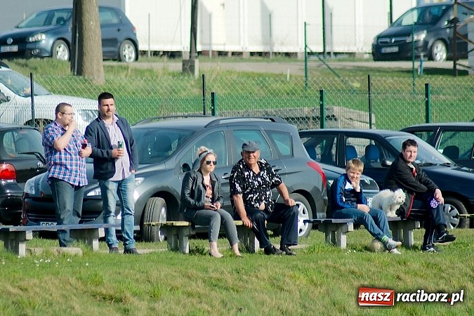 Zdjęcie w galerii na portalu naszraciborz.pl: Derby Raciborza: Wymęczone zwycięstwo Brzezia wiadomości z regionu