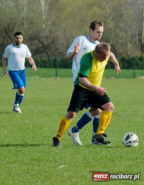 Zdjęcie w galerii na portalu naszraciborz.pl: Derby Raciborza: Wymęczone zwycięstwo Brzezia wiadomości z regionu