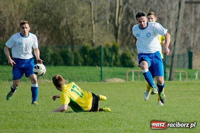 Zdjęcie w galerii na portalu naszraciborz.pl: Derby Raciborza: Wymęczone zwycięstwo Brzezia wiadomości z regionu