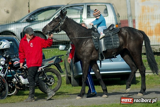 Zdjęcie w galerii na portalu naszraciborz.pl: Derby Raciborza: Wymęczone zwycięstwo Brzezia wiadomości z regionu