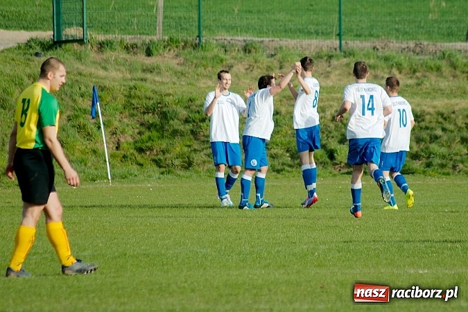 Zdjęcie w galerii na portalu naszraciborz.pl: Derby Raciborza: Wymęczone zwycięstwo Brzezia wiadomości z regionu