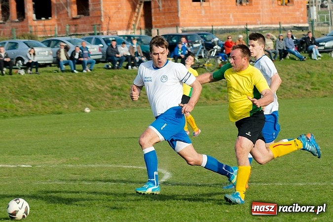 Zdjęcie w galerii na portalu naszraciborz.pl: Derby Raciborza: Wymęczone zwycięstwo Brzezia wiadomości z regionu
