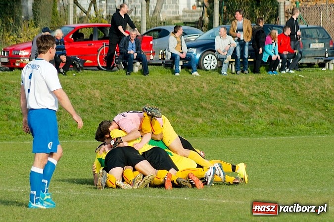 Zdjęcie w galerii na portalu naszraciborz.pl: Derby Raciborza: Wymęczone zwycięstwo Brzezia wiadomości z regionu
