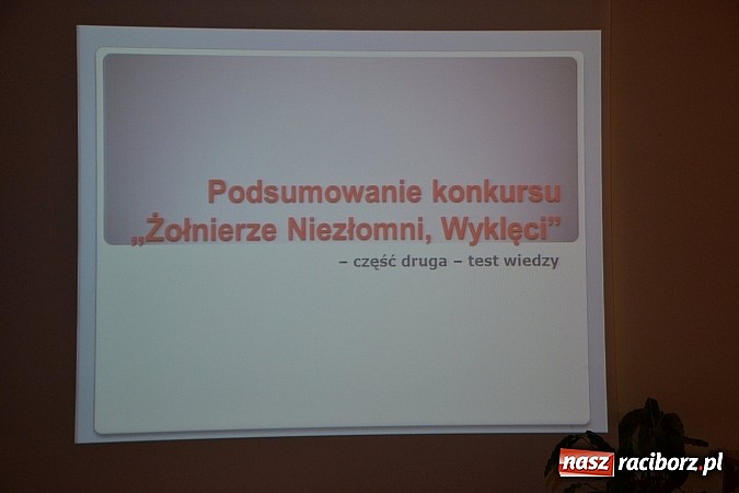 Zdjęcie w galerii na portalu naszraciborz.pl: 6. Przegląd Filmowy Echa Katynia, czyli spotkanie z historią na zamku wiadomości z regionu