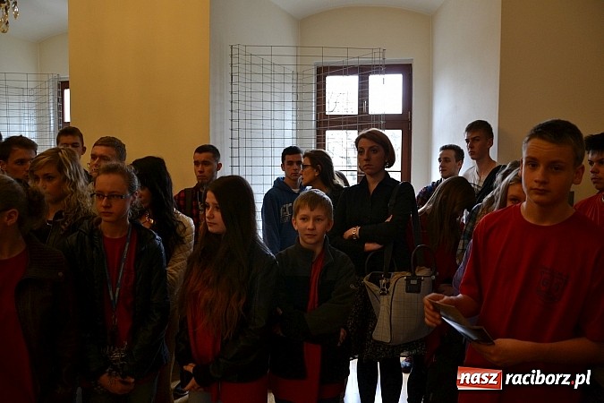 Zdjęcie w galerii na portalu naszraciborz.pl: 6. Przegląd Filmowy Echa Katynia, czyli spotkanie z historią na zamku wiadomości z regionu