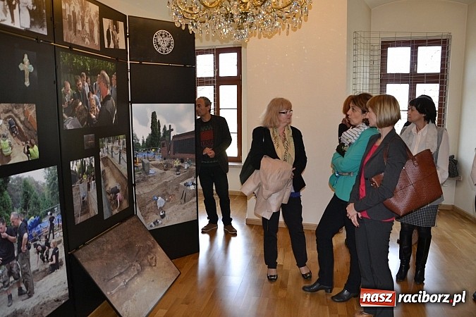 Zdjęcie w galerii na portalu naszraciborz.pl: 6. Przegląd Filmowy Echa Katynia, czyli spotkanie z historią na zamku wiadomości z regionu