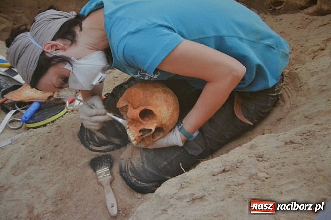 Zdjęcie w galerii na portalu naszraciborz.pl: 6. Przegląd Filmowy Echa Katynia, czyli spotkanie z historią na zamku wiadomości z regionu