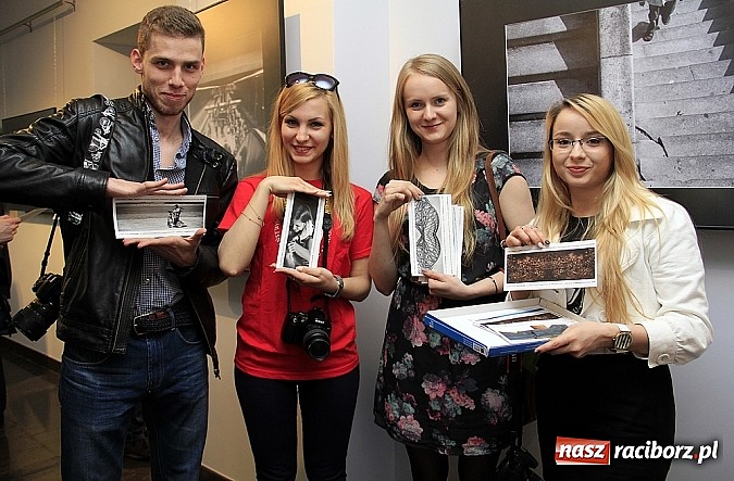 Zdjęcie w galerii na portalu naszraciborz.pl: FOTON świętuje jubileusz 10-lecia w rydułtowskiej Galerii Sztuki wiadomości z regionu