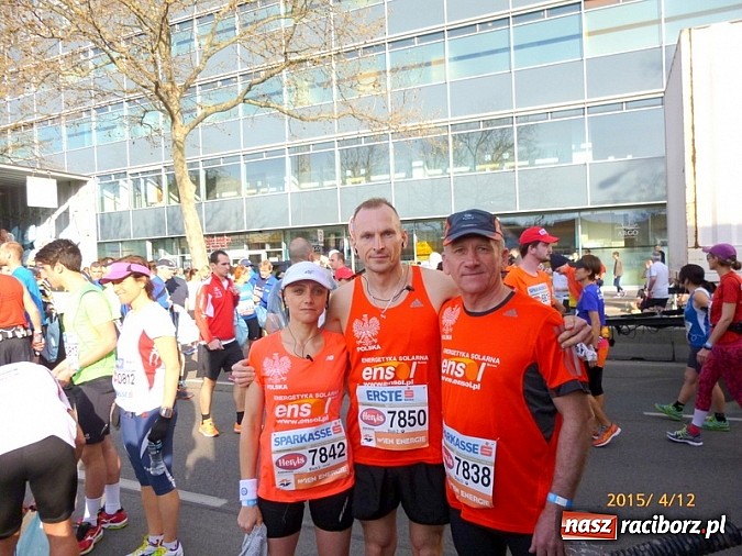 Zdjęcie w galerii na portalu naszraciborz.pl: Ekipa z Raciborza przebiegła Vienna Marathon! wiadomości z regionu