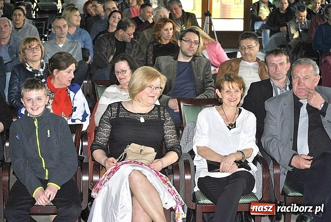 Zdjęcie w galerii na portalu naszraciborz.pl: W murach Pałacyku RAFAKO zabrzmiał blues wiadomości z regionu