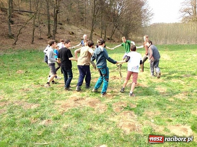 Zdjęcie w galerii na portalu naszraciborz.pl: Harcerze z Raciborza i Wodzisławia na biwaku w Czechach wiadomości z regionu