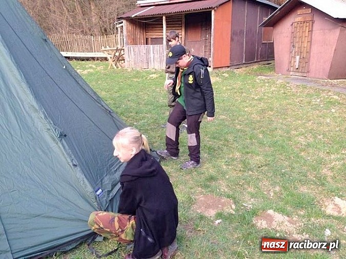 Zdjęcie w galerii na portalu naszraciborz.pl: Harcerze z Raciborza i Wodzisławia na biwaku w Czechach wiadomości z regionu