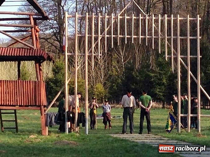 Zdjęcie w galerii na portalu naszraciborz.pl: Harcerze z Raciborza i Wodzisławia na biwaku w Czechach wiadomości z regionu