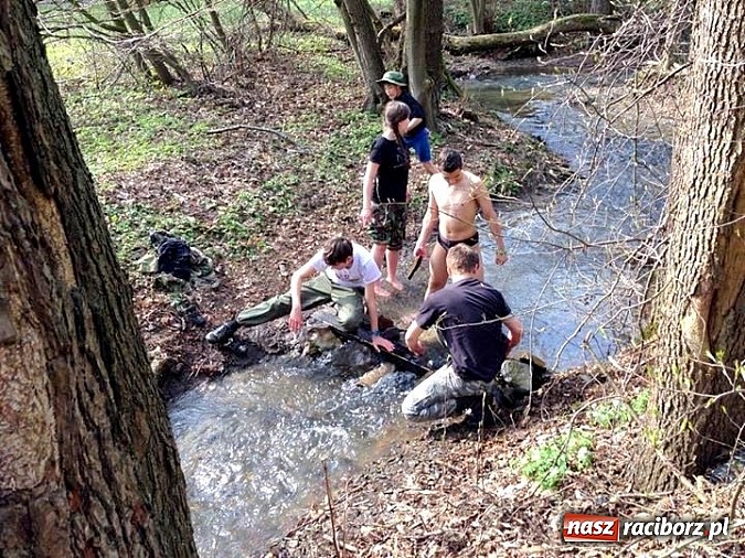 Zdjęcie w galerii na portalu naszraciborz.pl: Harcerze z Raciborza i Wodzisławia na biwaku w Czechach wiadomości z regionu