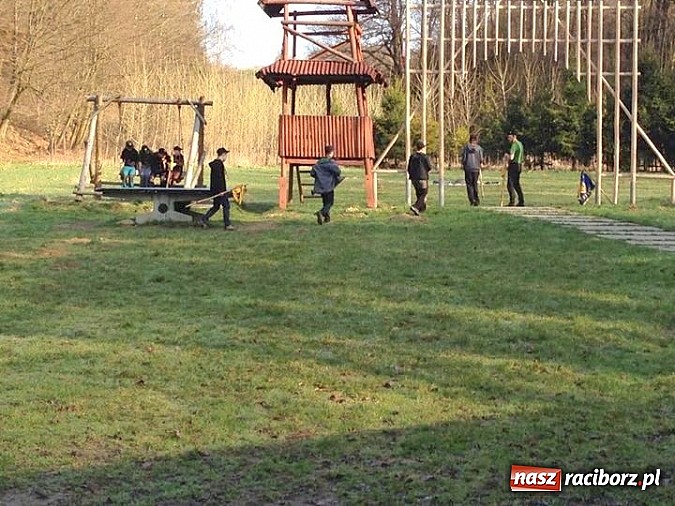 Zdjęcie w galerii na portalu naszraciborz.pl: Harcerze z Raciborza i Wodzisławia na biwaku w Czechach wiadomości z regionu