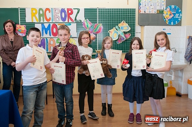 Zdjęcie w galerii na portalu naszraciborz.pl: Trzecioklasiści znają swoje miasto wiadomości z regionu