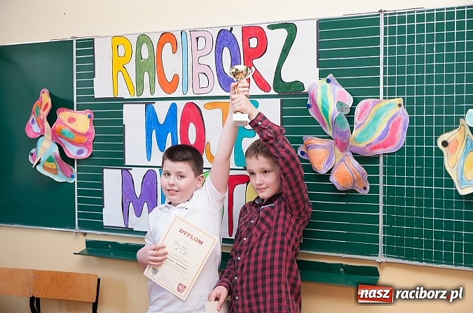 Zdjęcie w galerii na portalu naszraciborz.pl: Trzecioklasiści znają swoje miasto wiadomości z regionu