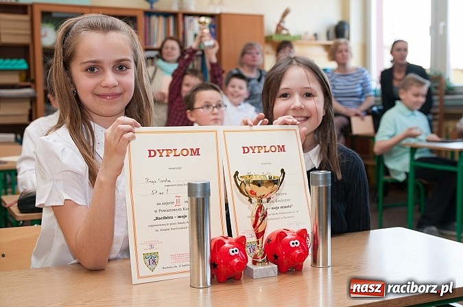 Zdjęcie w galerii na portalu naszraciborz.pl: Trzecioklasiści znają swoje miasto wiadomości z regionu
