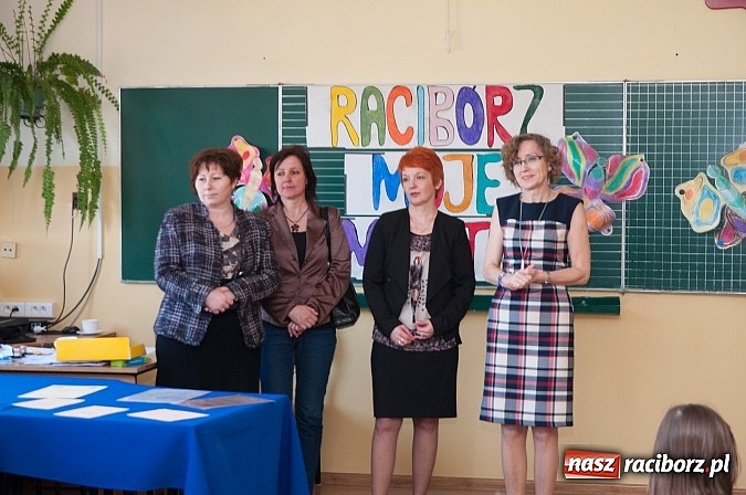 Zdjęcie w galerii na portalu naszraciborz.pl: Trzecioklasiści znają swoje miasto wiadomości z regionu