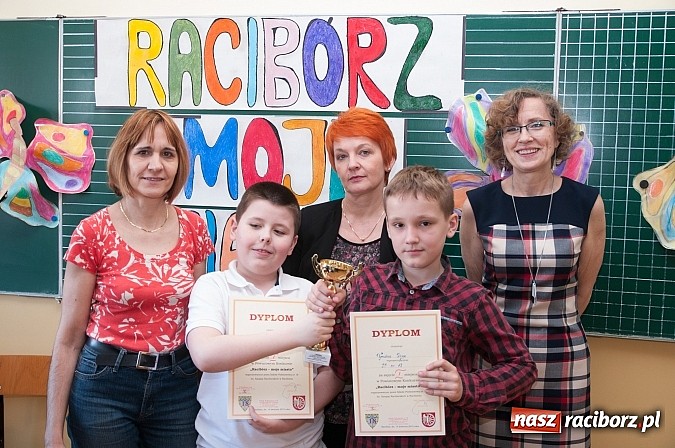 Zdjęcie w galerii na portalu naszraciborz.pl: Trzecioklasiści znają swoje miasto wiadomości z regionu