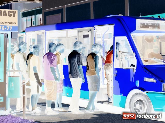 Zdjęcie w galerii na portalu naszraciborz.pl: Pierwszy raciborski FLASH MOB wiadomości z regionu