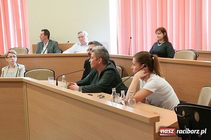 Zdjęcie w galerii na portalu naszraciborz.pl: Miasto ma prawo do bycia miastem! - debaty o placu Długosza ciąg dalszy. Drugie spotkanie, które powinno być pierwszym wiadomości z regionu